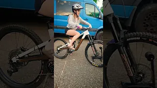 Happy Mother’s NEW BIKE DAY! 💁🏼‍♀️🆕🚲 Norco Range Sight #newbike #mothersday #norcobikes  #shorts