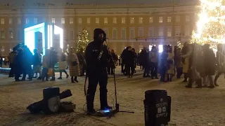 "Синяя вечность" (музыка Муслима Магомаева, слова  Геннадия Козловского). Поёт Константин Колмаков.