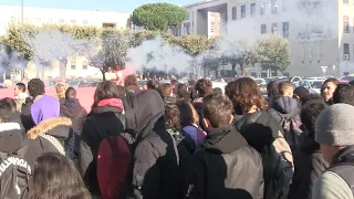 Roma, studenti in corteo alla Sapienza contro il Ministro Fioramonti