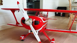 Hangar 9 Pitts S2B - Short Build Time Lapse. UHD 4K