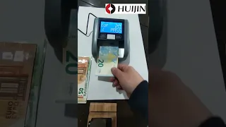 Banknote Counterfeit Detector