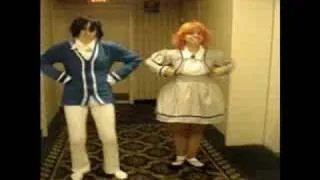 Fakir and Ahiru do the Chicken Dance