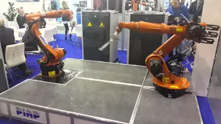 Robots sword fighting