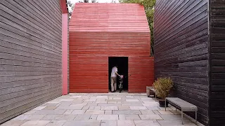 Watch This House Slide Open To Reveal Flexible Spaces – And An Open-Air Bathroom