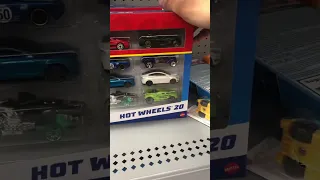 Hot Wheels ‘71 Ford Mustang Funny Car T hunt in a 20 pack?