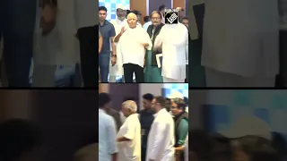 Lalu Prasad Yadav, Tejashwi Yadav, Manoj Jha arrive at INDIA alliance meeting venue in Mumbai