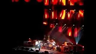 Moon River - Eric Clapton and Jeff Beck - Toronto, February 21, 2010