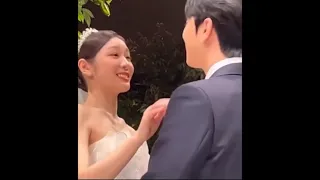 Why Kim Yuna pushed her husband at the wedding