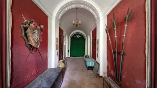 600-Year-Old Noble Medieval Italian Palace: Discovered Dozens of Weapons!!