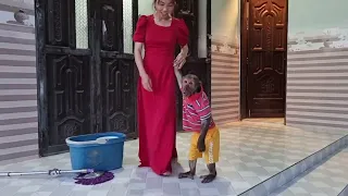 Best compilation - Super monkey abu is happy with his mother.