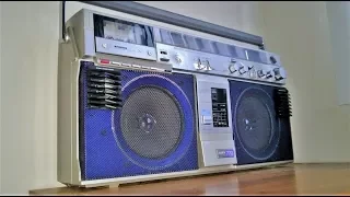 Aiwa CS-770AH vintage boombox from 1982