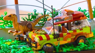 Lego Jurassic Park Abandoned Ford Explorer MOC