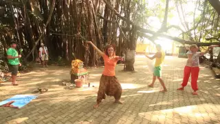 Shiva dance at a banyan tree in Goa.