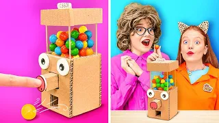 ARTESANÍAS DE CARTÓN PARA HACER EN CASA | ¡Dispensador de dulces DIY! Reciclaje por 123GO! SCHOOL