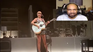 TAYLOR SWIFT REACTION TO Anti-Hero & The City - Acoustic set at The 1975 concert - LONDON