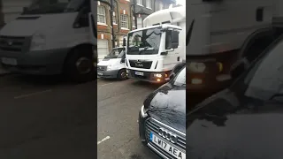 Lorry driver just ignored road signs
