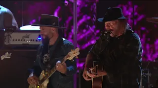 Neil Young & Promise of the Real - Heart of Gold (Live at Farm Aid 2018)