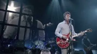 Noel Gallagher-EveryBody's On The Run [International Magic Live At The O2]