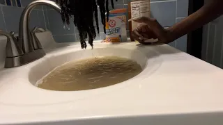 ACV Loc Detox • First detox on 2 year locs • Bathroom sink edition