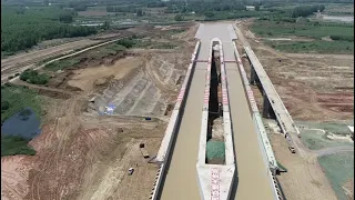Major water bridge built for diversion project eligible for shipping in east China