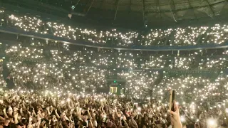 Phones came out for ‘Stay Together For The Kids’ by Blink 182 in Sydney, Australia (16/2/24)