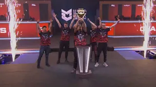 FAZE WIN MAJOR AND KARRIGAN LIFTS THE TROPHY