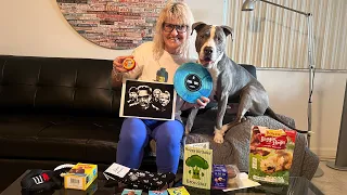 Hudson & Karla Unboxing Birthday Gifts & More from our Extra Good Channel Supporter Marjolein