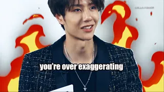 [ENG] Wang Yibo 王一博 Roasting his Interviewers