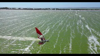 A fun day in a patchy 10-18kts S at the Spit