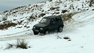 Suzuki Vitara snow Off Road | difficult trail