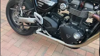 Triumph speed twin drag pipes exhaust by Hitchcox motorcycles