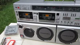 Vintage Toshiba Rt-S983 Bombeat Wx-1 Radio Cassette