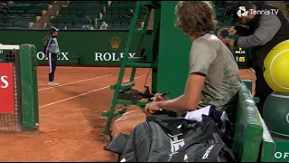 Alexander Zverev was told to take his insulin (NOT EPIPEN) off court during match