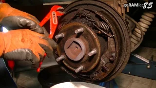 HOW TO REPLACE DRUM BRAKE SHOES+CHANGE WHEEL CYLINDER IN DETAIL|DIY FULL REAR SERVICE FIX+ADJUST