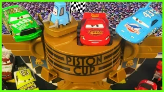 DISNEY CARS MOVIE PISTON CUP SPEEDWAY TRACK PIT GARAGE LIGHTNING VS CHICK VS THE KING RACE PLAYSET