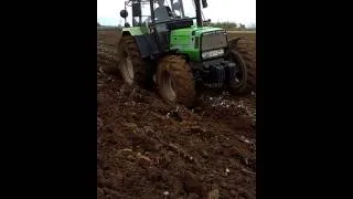 Deutz Fahr dx 4.51 plowing