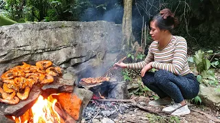 cooking on a rock - Grilled shrimp - Cooking in forest #27