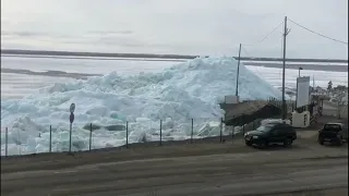 Начало ледохода на Енисее в Дудинке