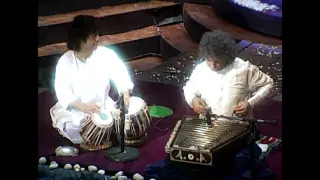 ShivKumar Sharma and Zakir Hussain - Raga Bageshwari Full