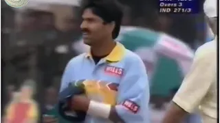 Jaysuriya blasting Manoj Prabhakar in 1996 world cup .