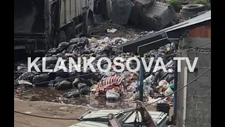 Deponia e mbeturinave në mes të një lagjeje të Ferizajt - 26.07.2021 -  Klan Kosova