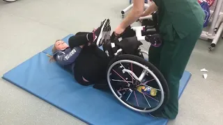 FLOOR TO WHEELCHAIR TRANSFER-SCOOP TECHNIQUE (T6 PARAPLEGIC ♿️)