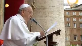 PAPA FRANCISCO en Mensaje y Bendición Urbi et Orbi DOMINGO DE RESURRECIÓN 5 DE ABRIL 2015.