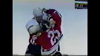 Bob McGill vs Shane Churla (Minnesota Feed) - Nov 4, 1989
