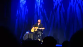 "Drift Off To Dream" into "Help Me Hold On"...  Travis Tritt @ Newton Theatre 2015