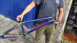 PINTANDO CUADRODE BMX COLOR TORNASOL O OIL SLICK (HERREJONBIKES)