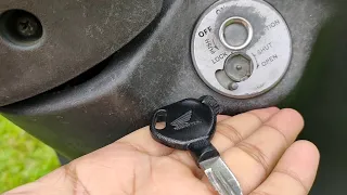 How to open Honda activa Shutter lock ?? 🤔🧐