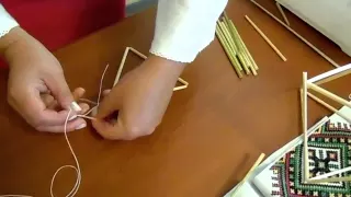 Майстер-клас: "Техніка виготовлення солом'яного павука"