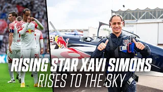 Xavi Simons takes to the sky and learns how to fly ✈️🚀