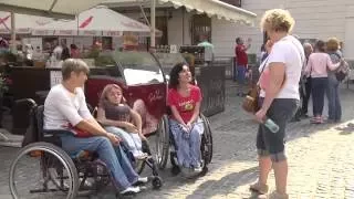 Допомога інвалідам